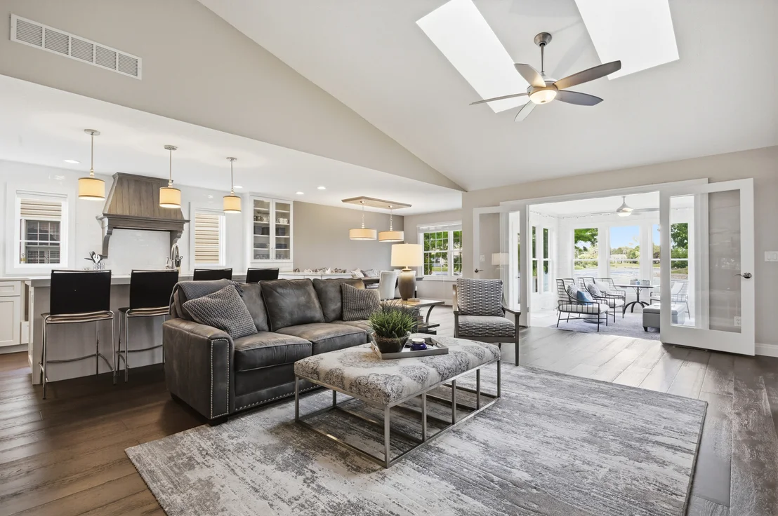 Photo of Unit 2526 at 2526 Windward Boulevard
