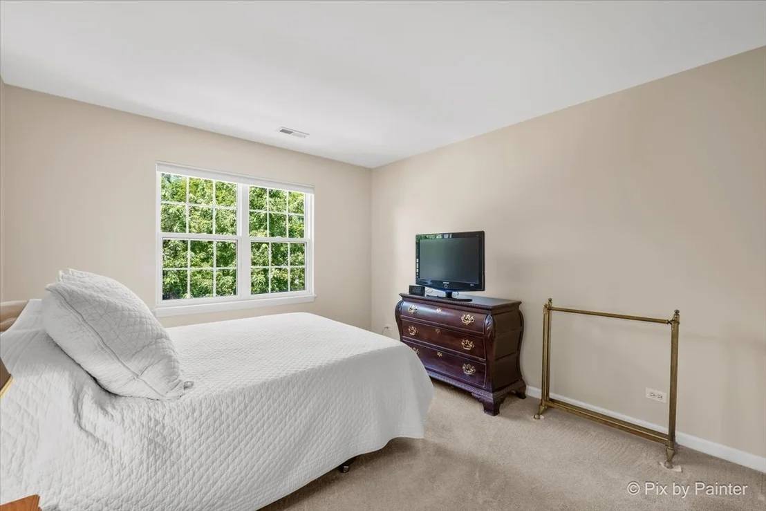 Photo of 624 Daisy Lane