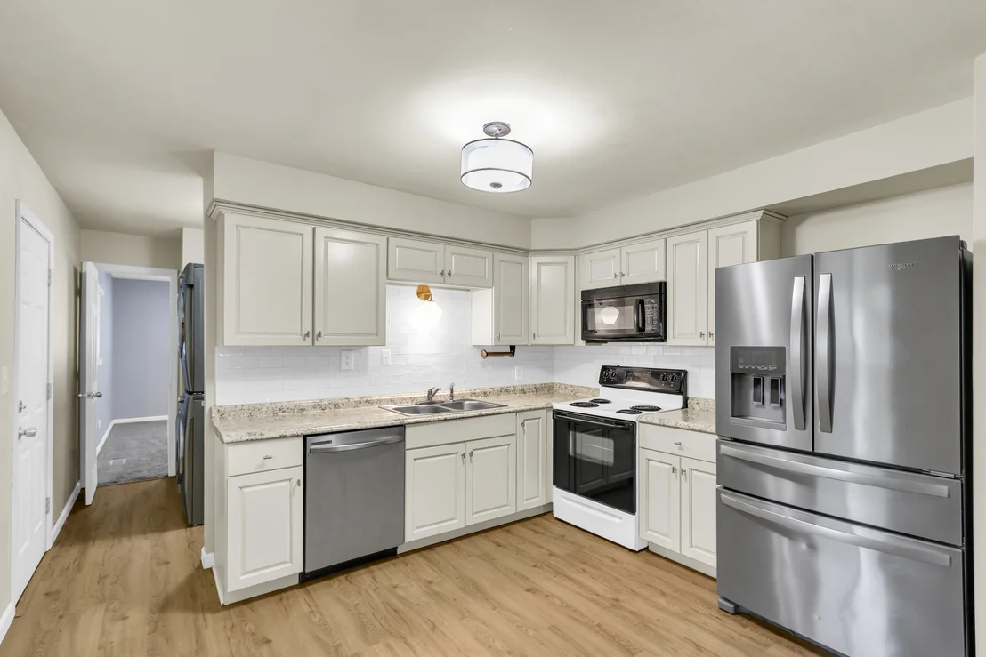Photo of 1008 Stratford Drive