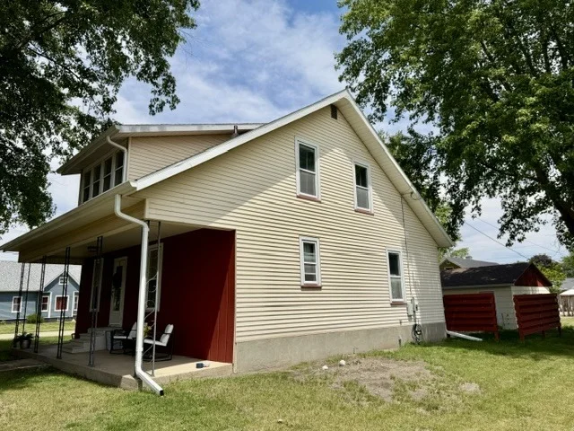 Photo of 109 4th Avenue