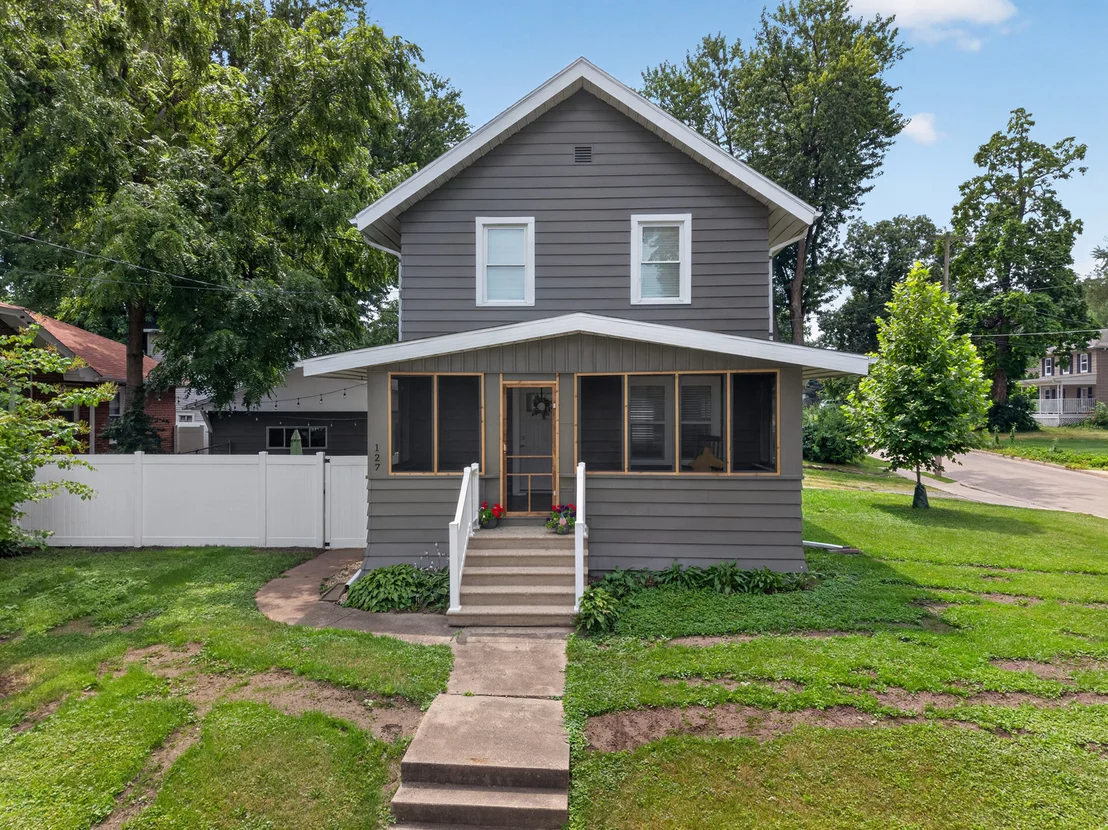 Photo of 127 W Moore Street