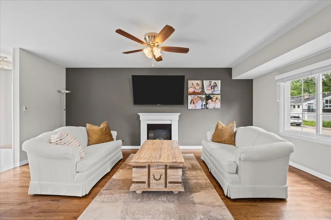 Photo of 1042 Gordon Terrace