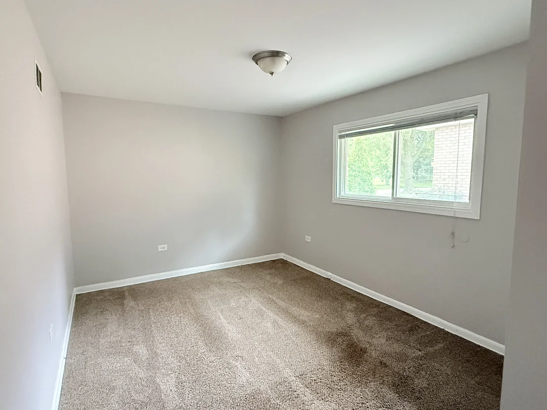 Photo of 14738 Blackstone Avenue