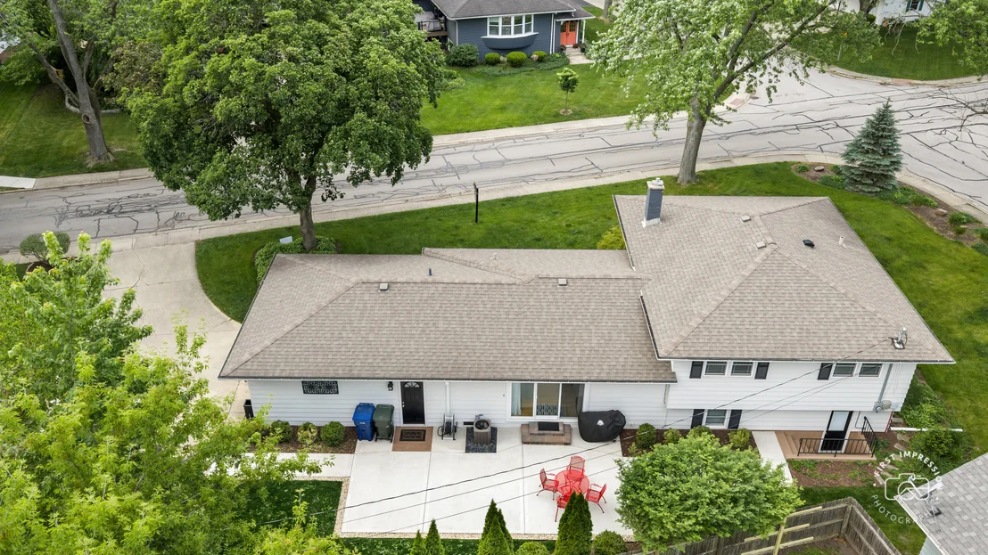 Photo of 325 Hemlock Lane