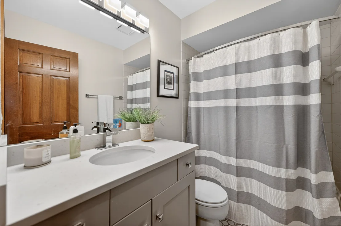 Photo of 1264 Redfield Road