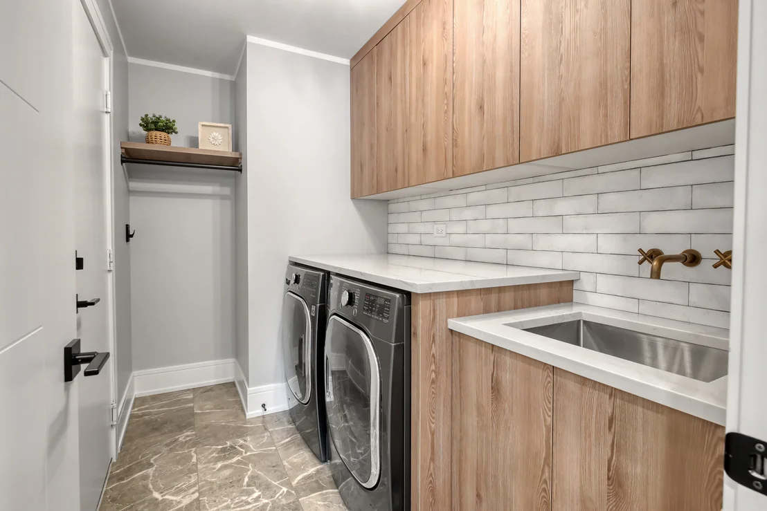 Photo of 810 Kent Circle