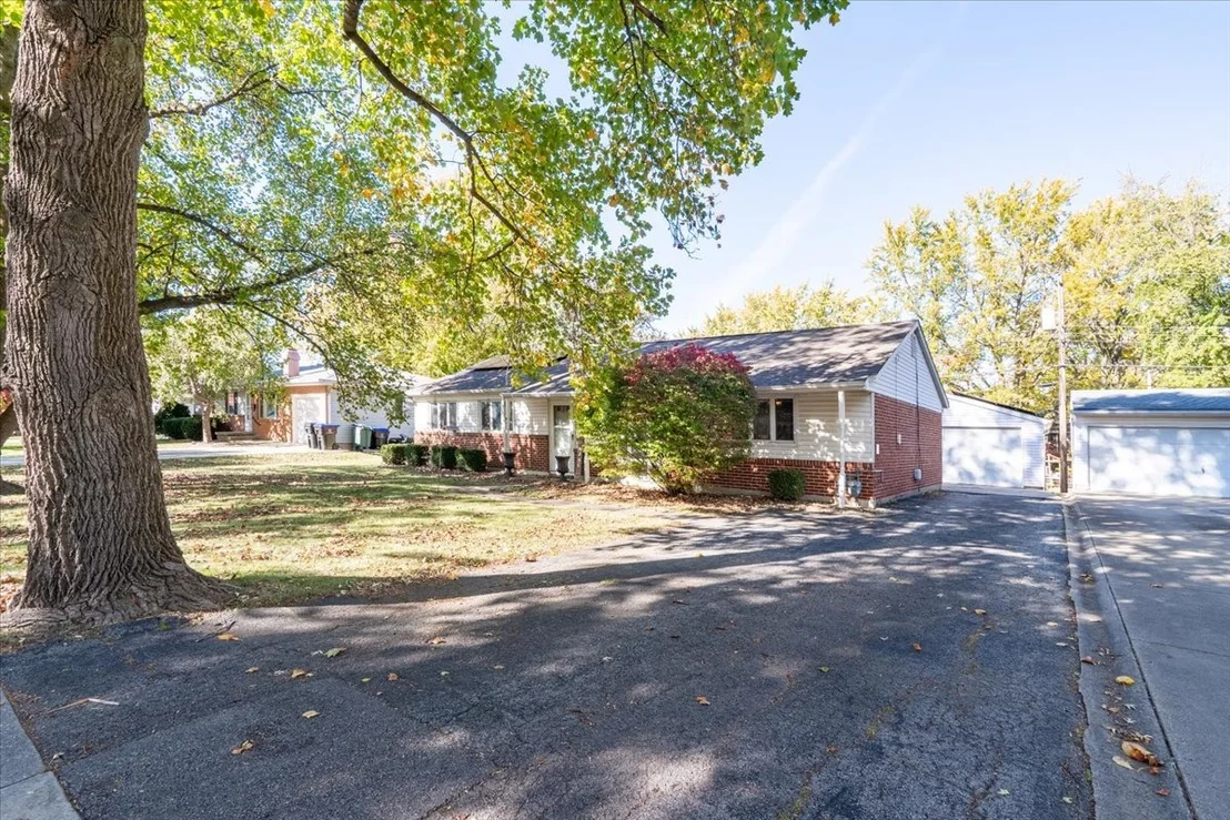 Photo of 310 Rowe Drive