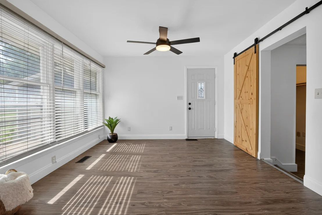 Photo of 1411 Dillon Drive