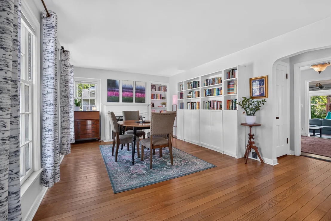 Photo of 816 Manchester Road
