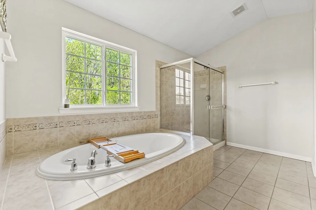 Photo of 325 Hemlock Lane