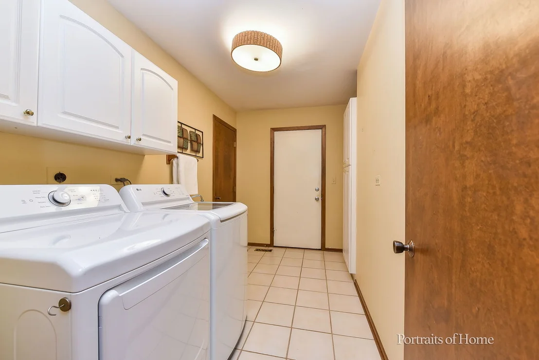 Photo of 674 Honeysuckle Drive
