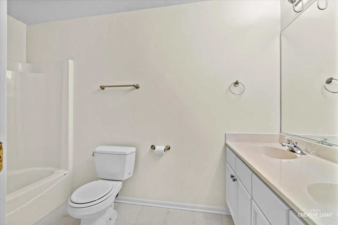 Photo of 1404 Laurel Oaks Drive
