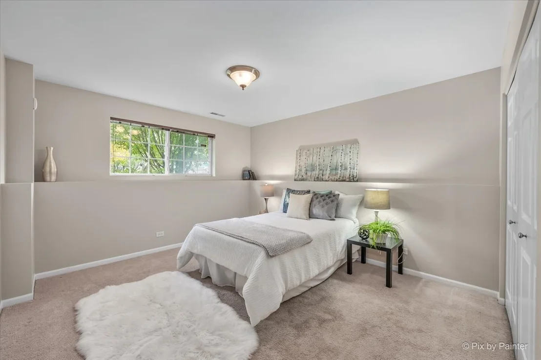 Photo of 1671 Maple Avenue
