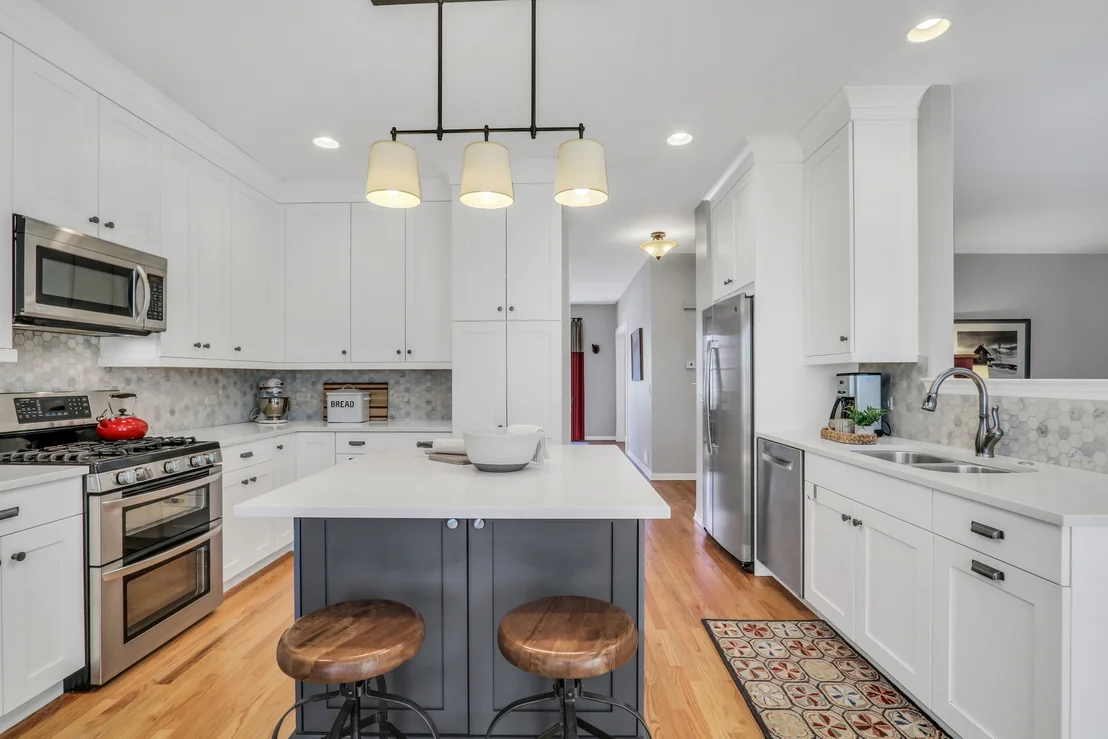 Photo of 983 Mount Vernon Drive