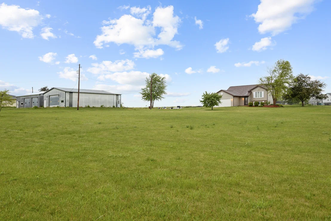 Photo of 3765 N IL State Route 71