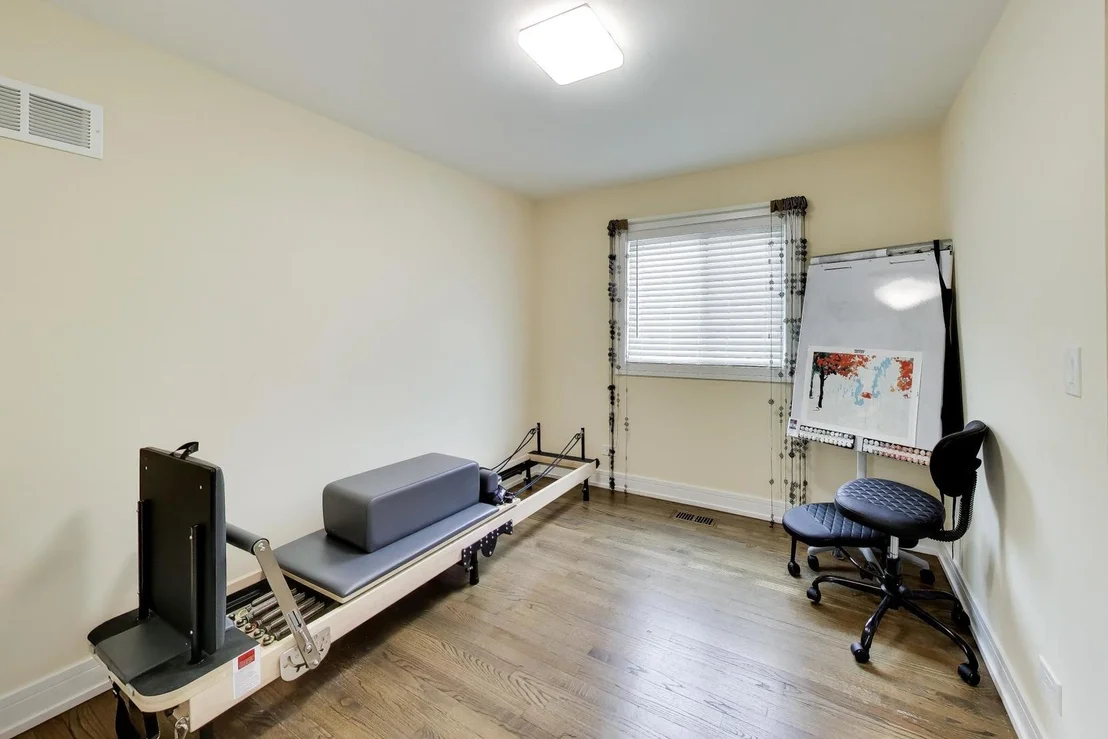 Photo of 1410 N Scully Drive