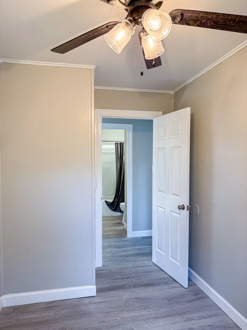 Photo of 1024 Eastview Drive