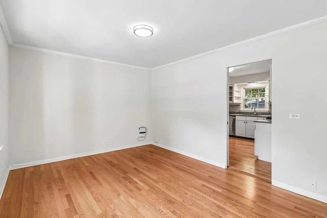 Photo of 1053 Laurel Lane