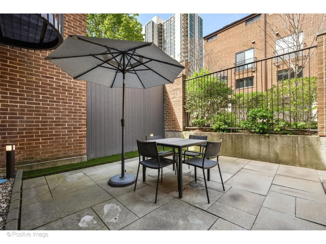 Photo of 1307 N Sutton Place