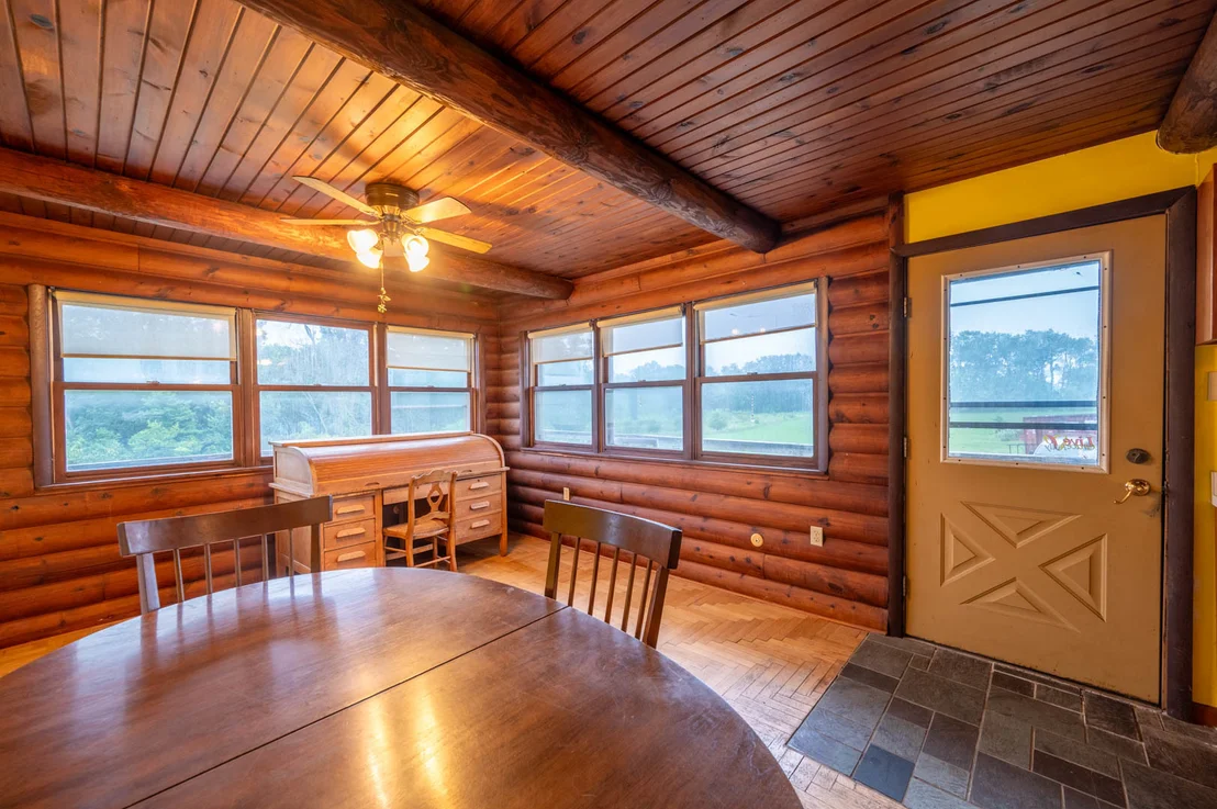 Photo of 3237 W Wilderness Road