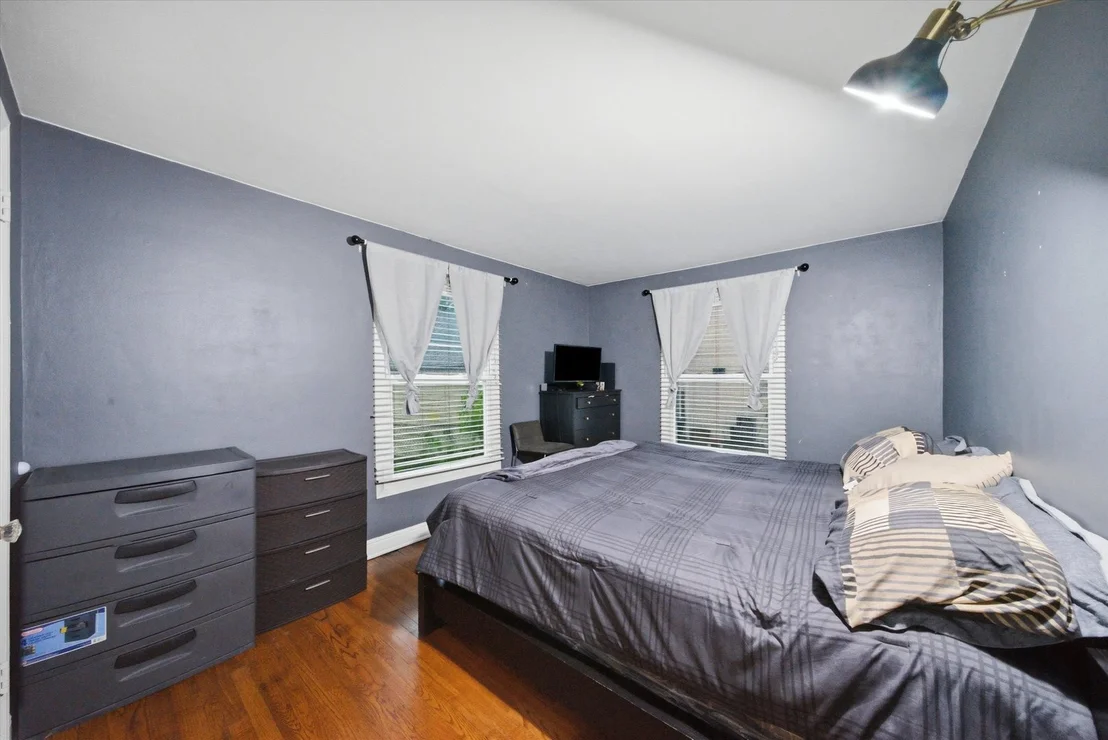 Photo of 525 Sunset Drive