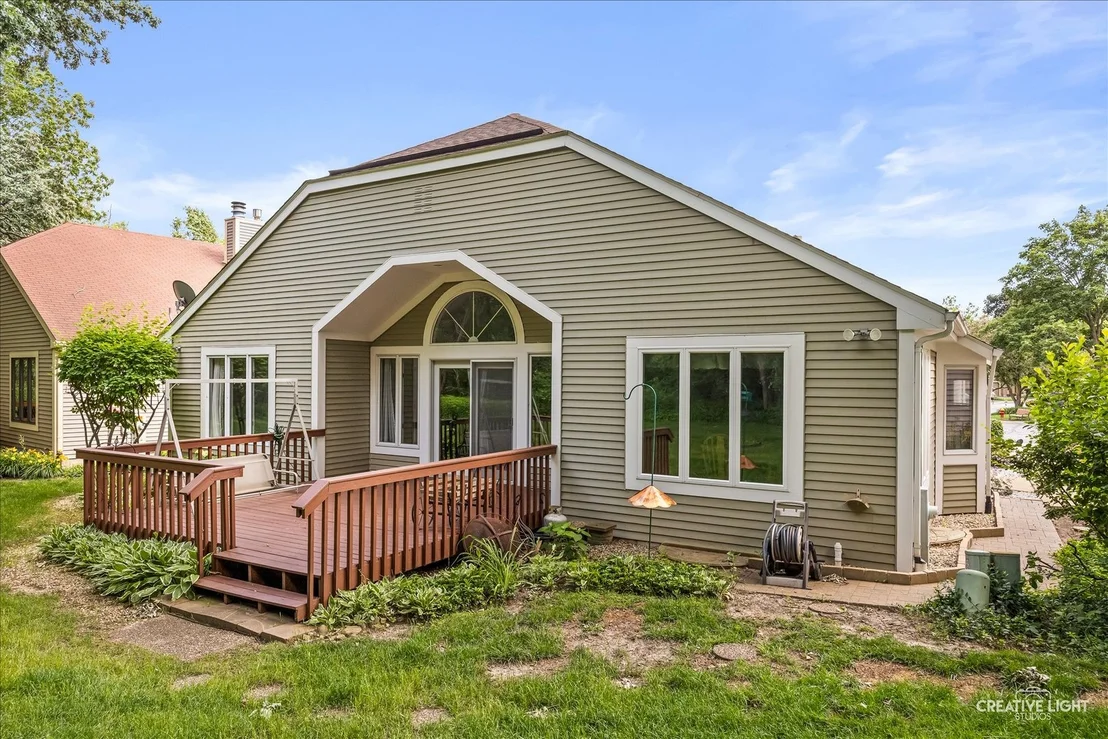 Photo of 17 White Oak Lane