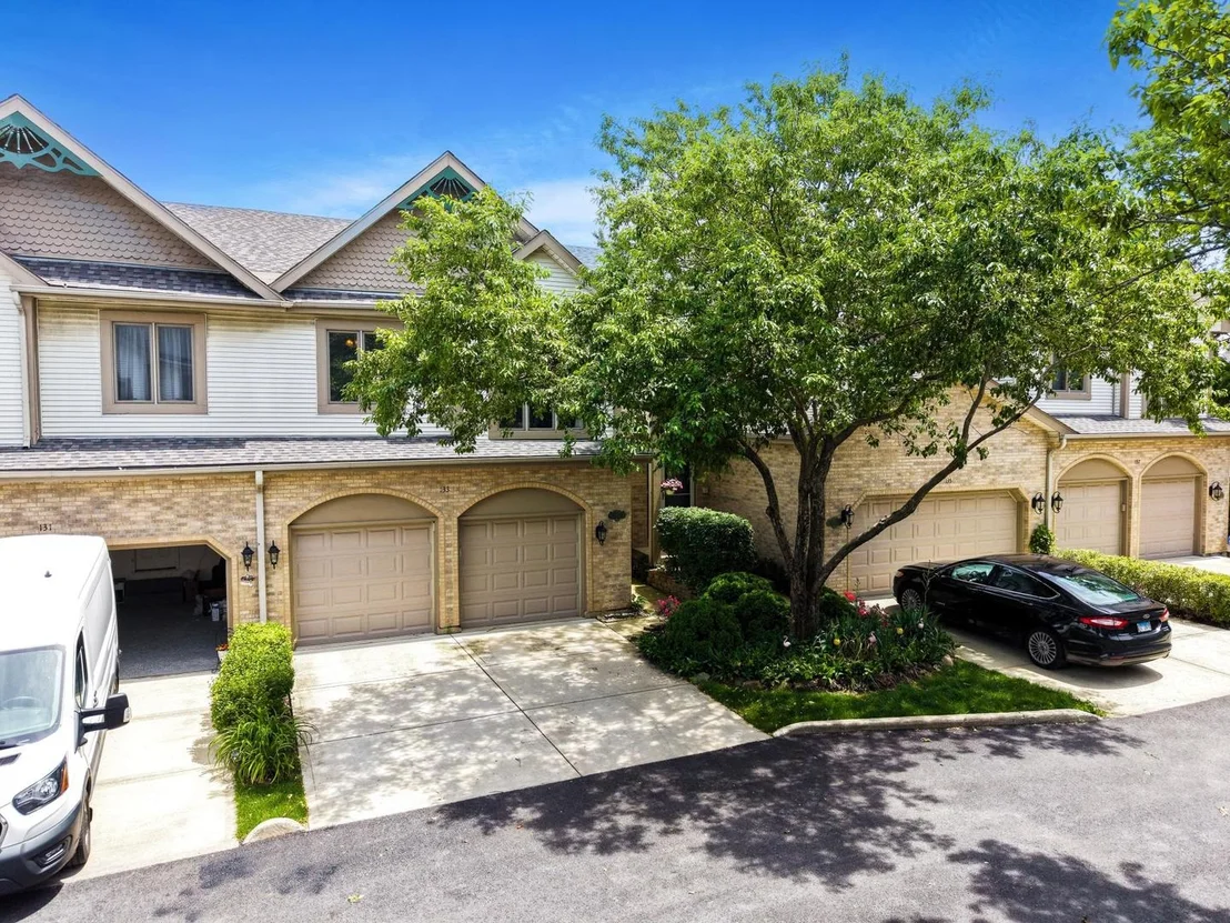 Photo of 133 Schiller Place