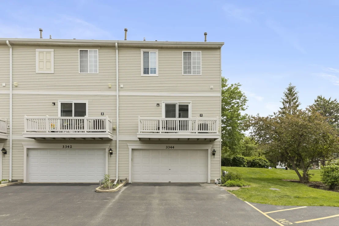 Photo of 3344 Ravinia Circle