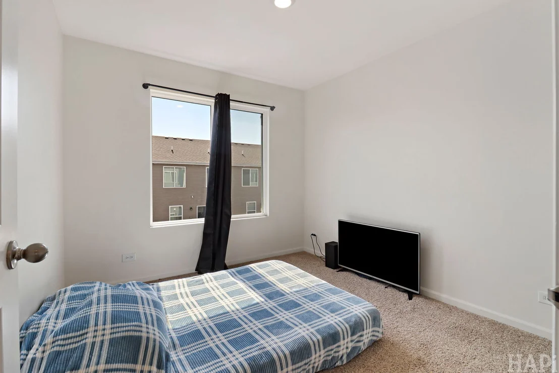 Photo of 2368 Alison Avenue