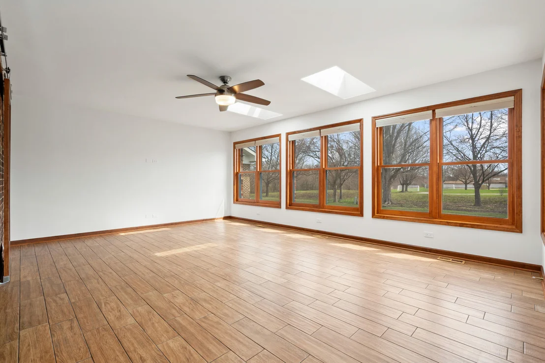 Photo of 225 Fairway Drive