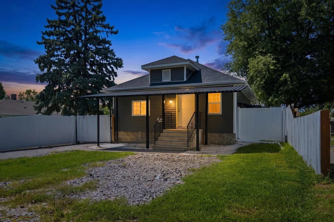 Photo of 531 Algonquin Street