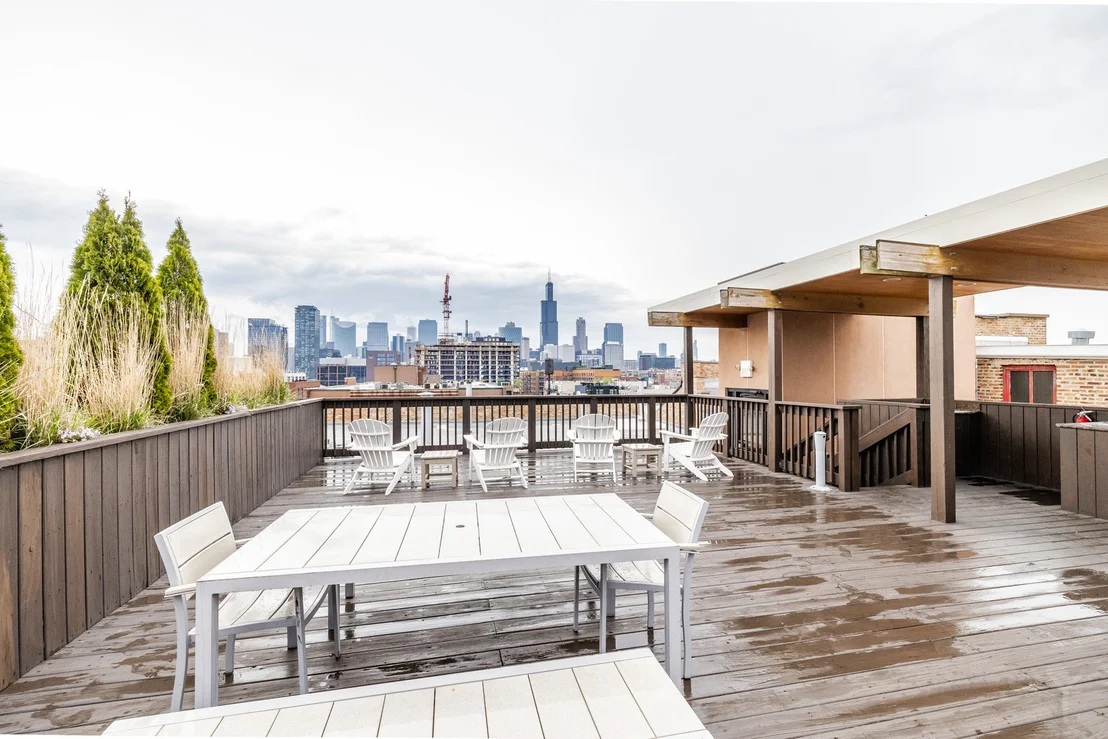 Photo of Unit 2G at 1327 W Washington Boulevard