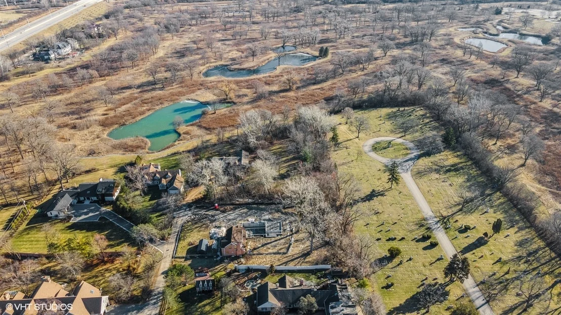 Photo of 535 Fairway Lane