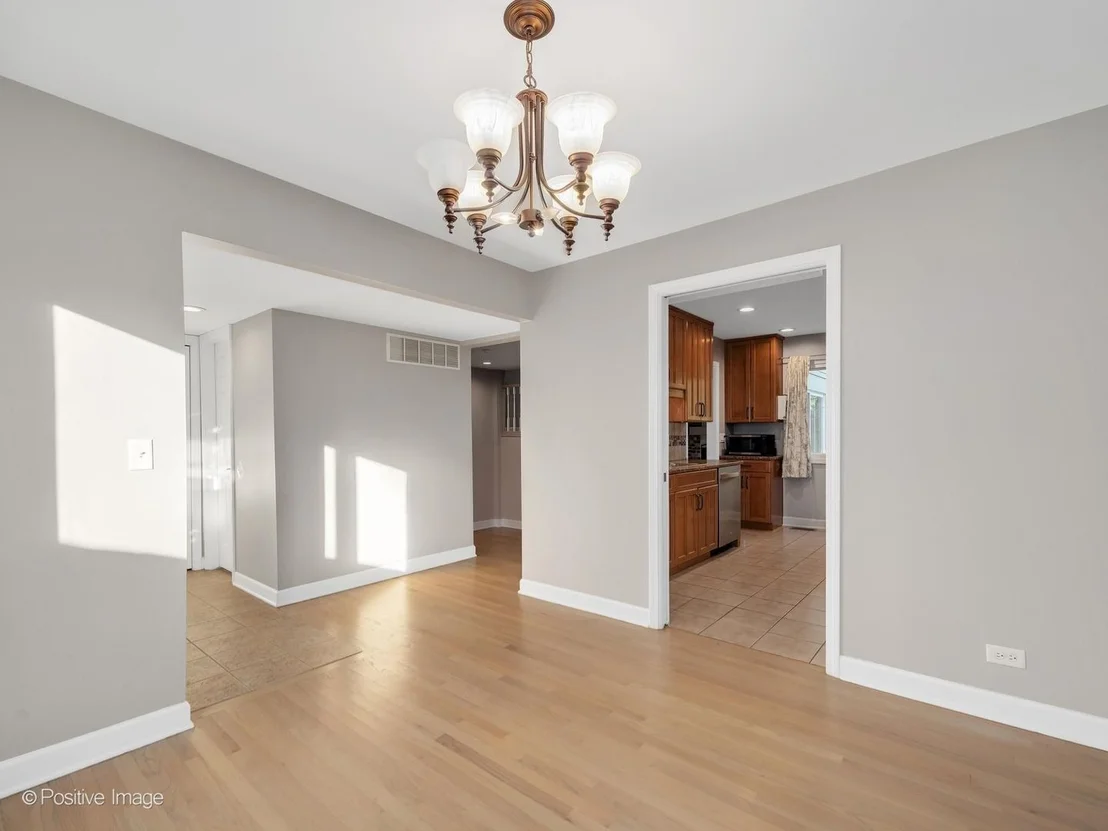 Photo of 223 Willow Lane