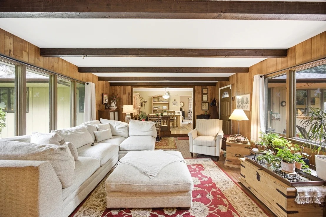 Photo of 1215 Forest Drive