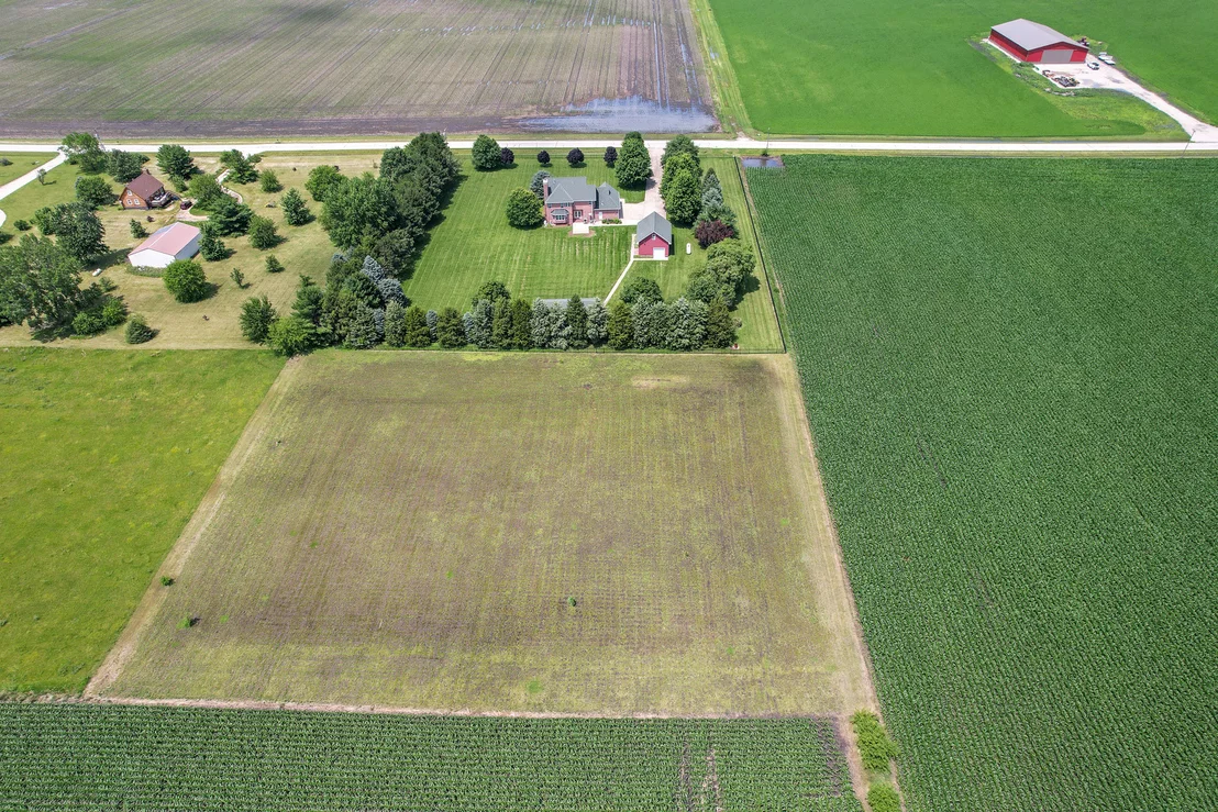 Photo of 5535 Airport Road