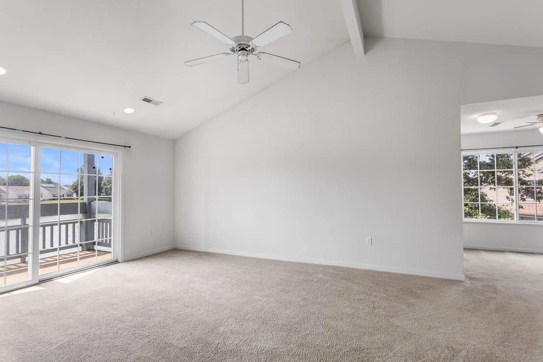 Photo of Unit 205 at 2406 Windward Boulevard