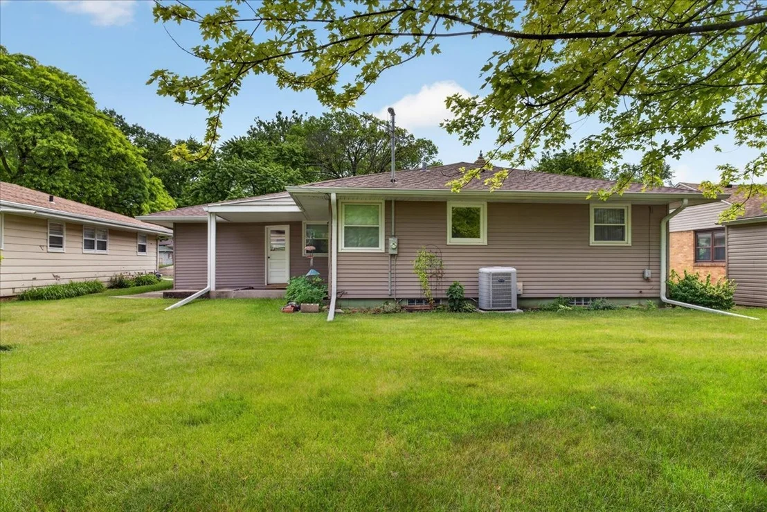 Photo of 404 Fairview Boulevard
