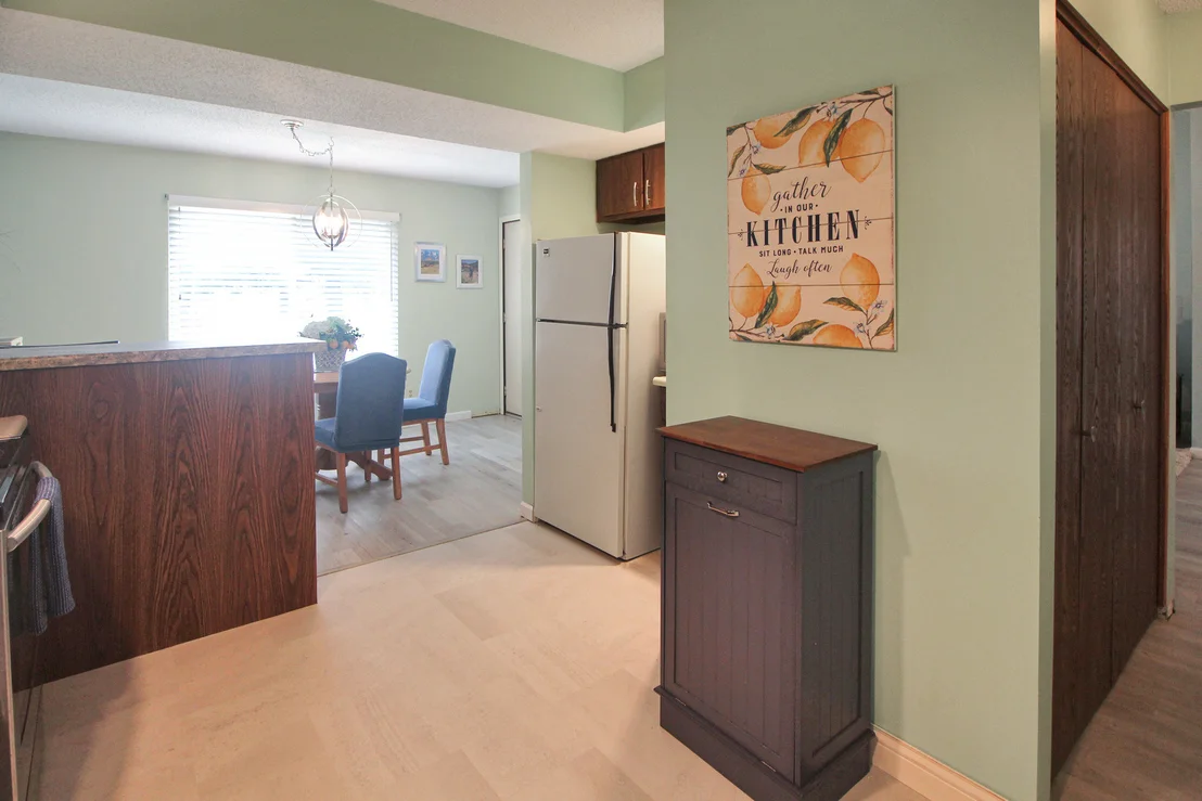 Photo of Unit 0 at 915 Laura Drive