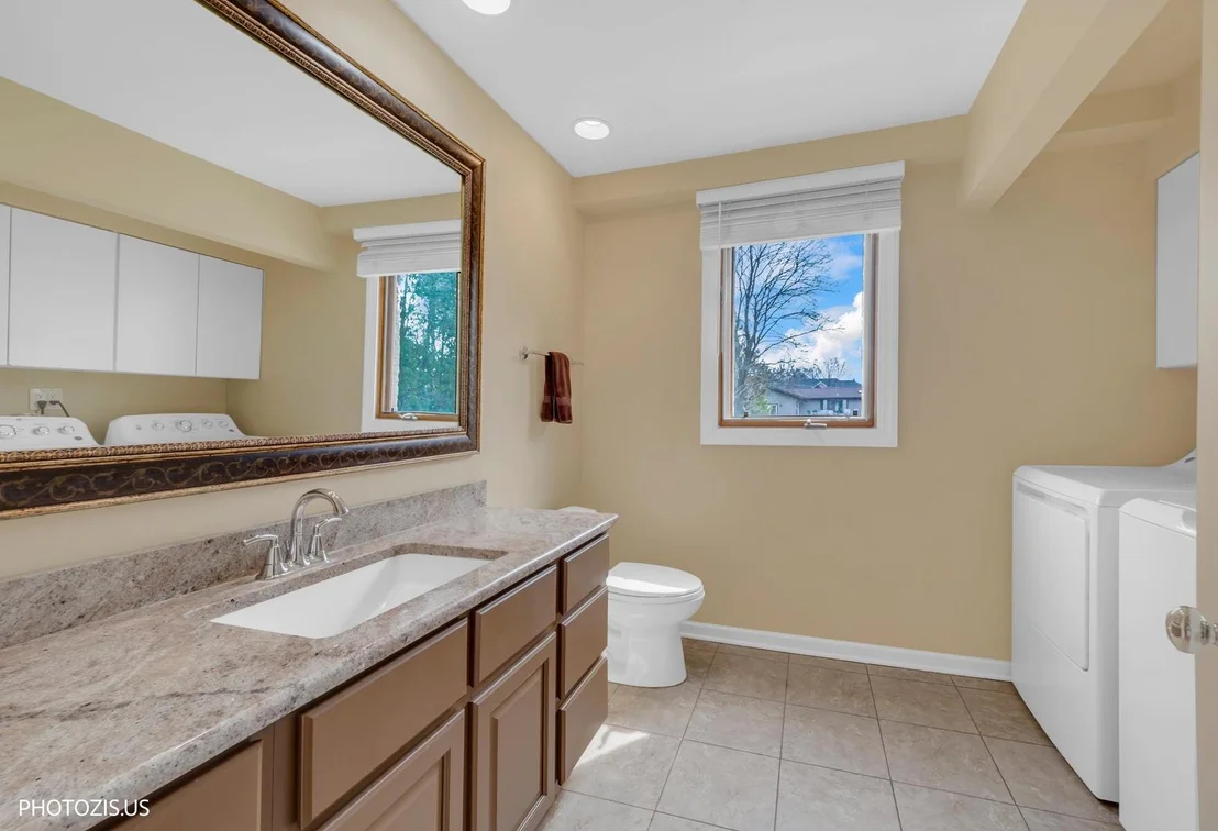 Photo of 3235 Robincrest Drive