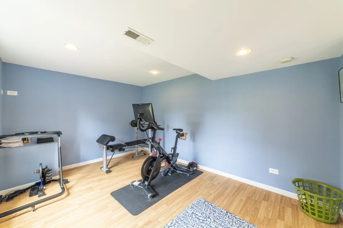 Photo of 16453 LAKESIDE Drive