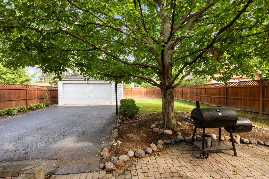 Photo of 2140 Walnut Court