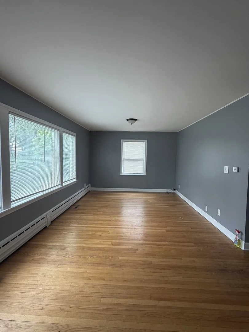 Photo of 1024 S Wolf Road
