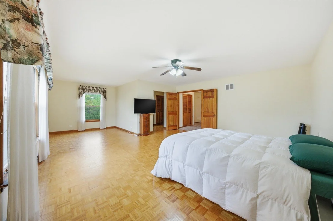 Photo of 2919 Embassy Row