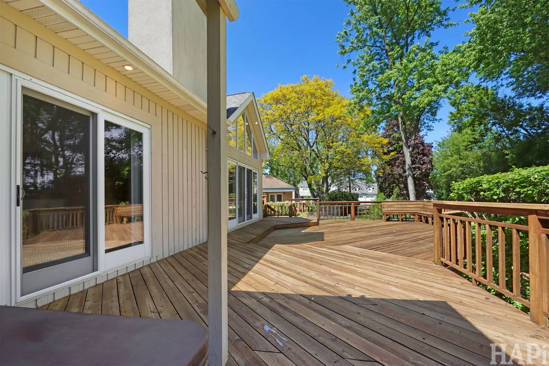 Photo of 225 Spruce Road