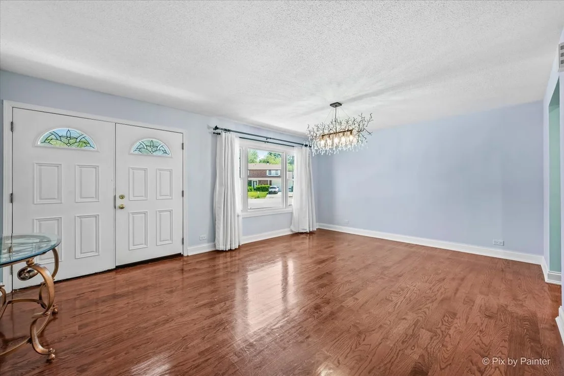 Photo of 858 SHOREWOOD Drive