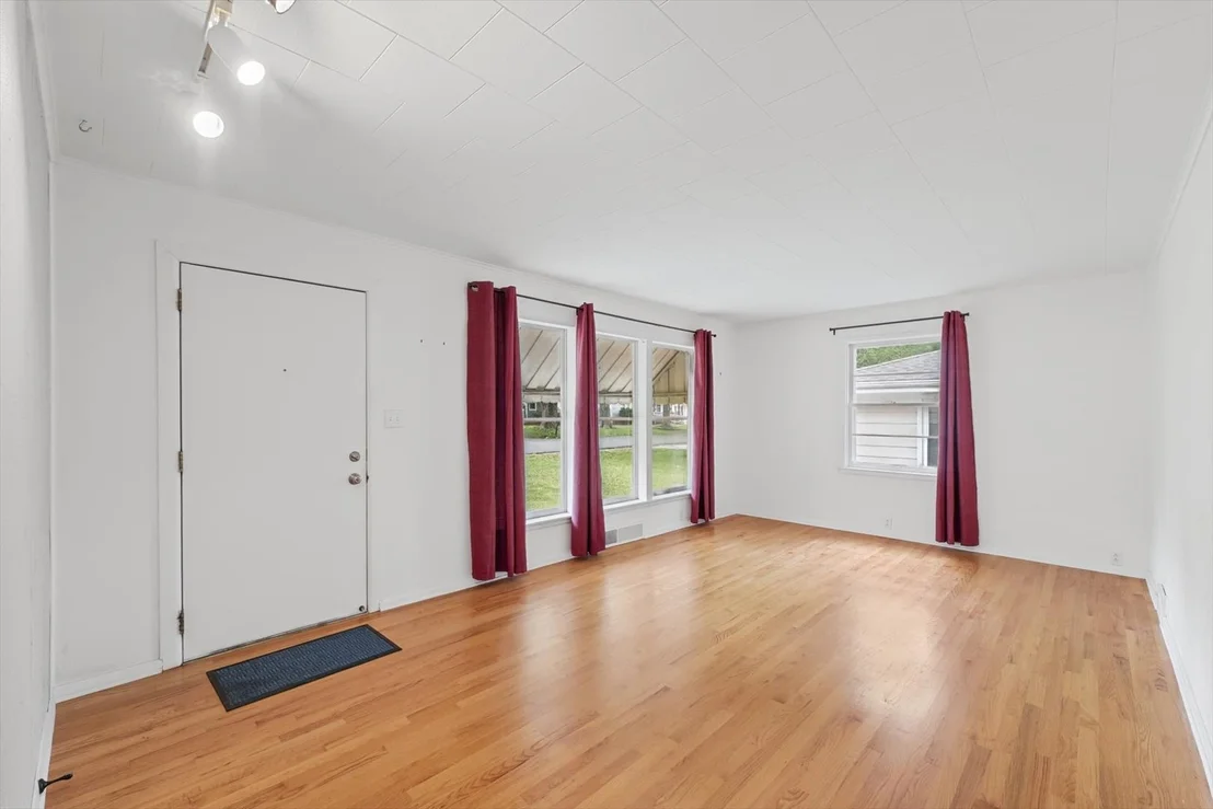 Photo of 705 Dover Place