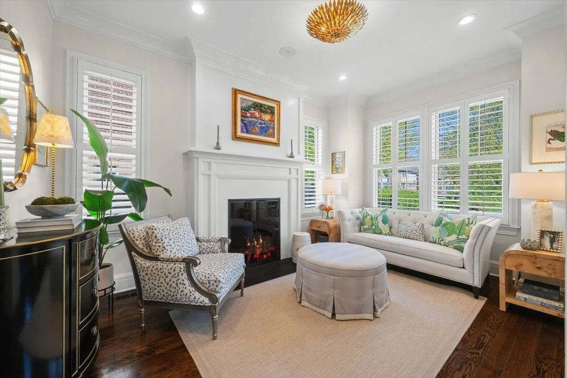 Photo of 1482 Edgewood Lane