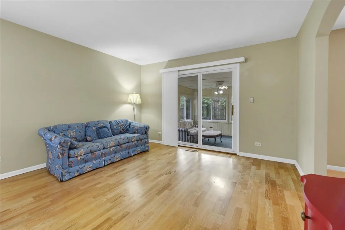 Photo of 1525 Mayfield Lane