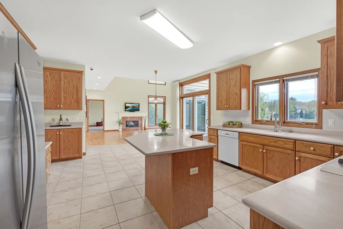 Photo of 1340 Dunrobin Road